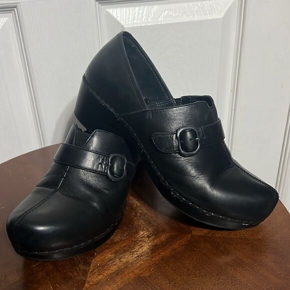 🔥 DANSKO Solstice Clogs Women's 39 US Size 9 Black Leather Closed Back Shoes - Picture 2 of 13